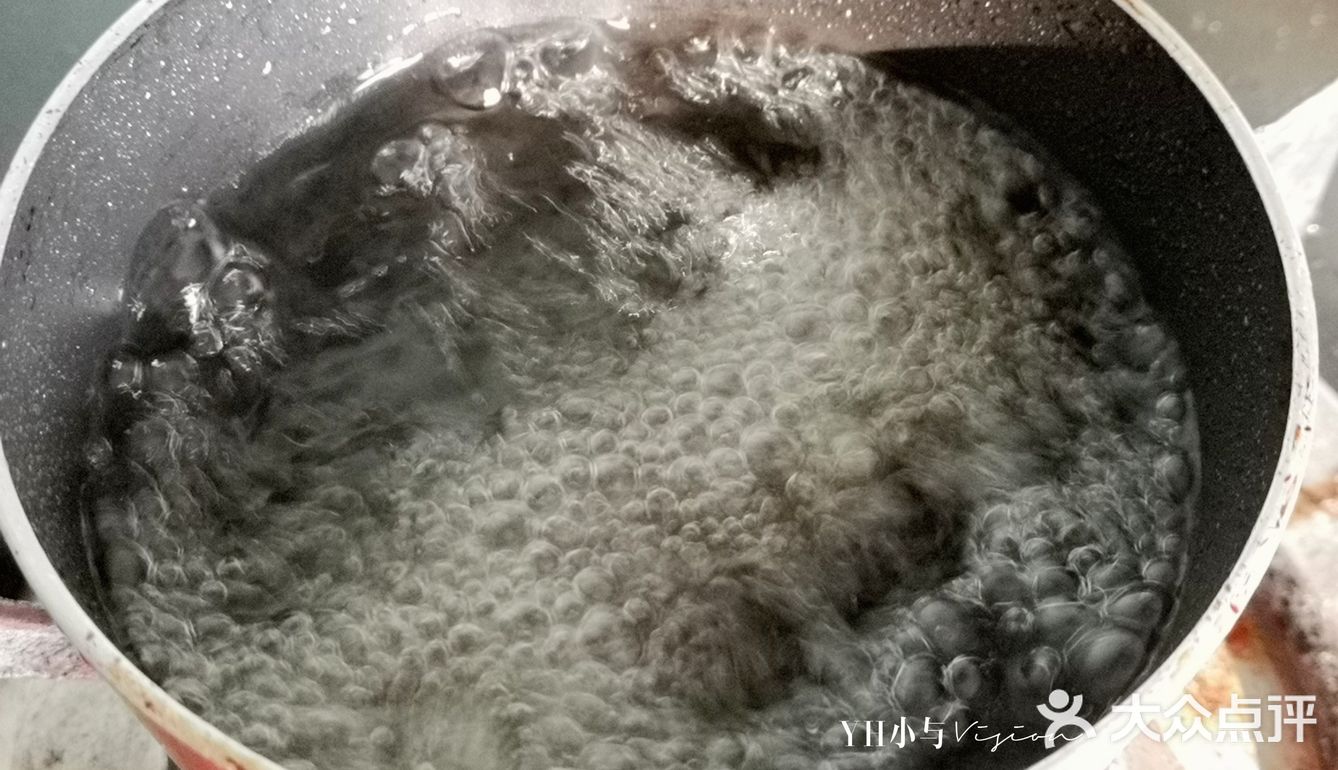 自制健脾补血的黑米红糖糍粑