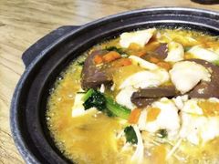 -极有家小鱼小鸡石锅煲(佳兆业店)