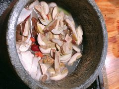 野生松茸锅底-滇藏石锅宴(北门坡古城管理局店)