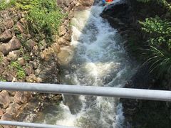 -龙潭峡谷漂流