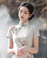 -租旗袍租礼服馆