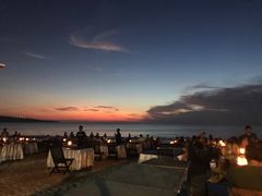 -Lia Cafe