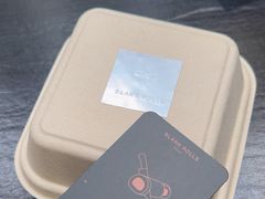 -白蘭BLANK(杭州湖滨银泰in77C区店)
