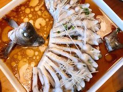 清蒸武昌鱼-莲餐厅·湖北菜·藕汤是头牌(愚园路店)