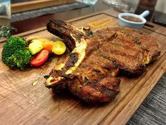 -悦享绿山墙西餐厅