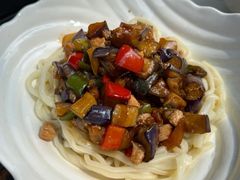 茄子肉丁打卤面-乐三里屯面馆(阿那亚店)