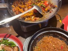 -富正毅三下锅·湘西韵味(天门山索道店)