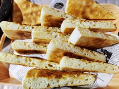 自制锅子饼-有位虾匠·粗粮土菜小馆(市北店)