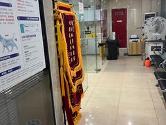 -瑞派天使宠物医院·神经外科·骨科·核磁(洛川中路店)