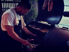 -城墙外BAR