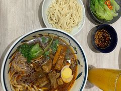 -康师傅私房牛肉面(马泉营奥莱店)