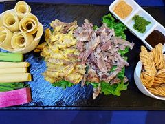 -伊带伊路新疆美食府(呼家楼店)