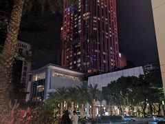 -Mogul Eatery·大亨餐酒馆