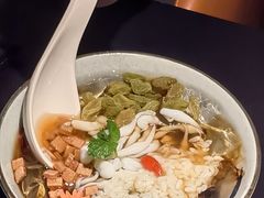 -麻六记(凤凰汇店)