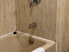 -燕山大酒店