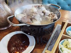 手扒肉-蒙亨·手把肉·蒙古包文化主题餐厅(天恒广场店)