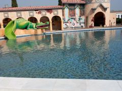 -泉城欧乐堡戏水湾艺术养生温泉