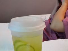 -金色印象·4K影院式足体养生(南坪桃源店)