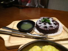 蜂巢黑米糕-十二舍·湯物素煮(江泰潤政店)