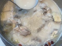 -煲王粤菜餐厅(中侨中心店)