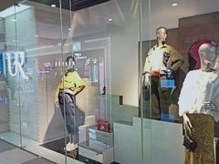 -URBAN REVIVO(济南世茂广场店)