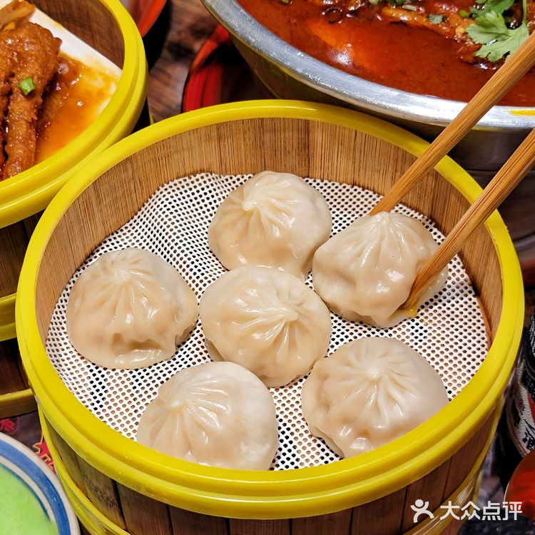 坐穿11号线，就为了来吃这家市井小火锅‼️ 