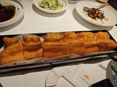 红烧鱼头配油条-小厨娘淮扬菜(天印大道店)