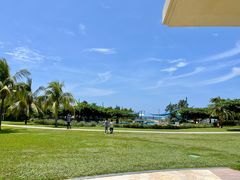 -亚龙湾中心广场