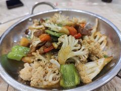 -江城燕子大排档(江汉路步行街店)