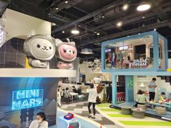-MINI MARS KIDS CLUB亲子家庭中心(长宁天山店)
