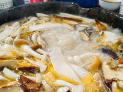-南渝食府.墨脱石锅松茸鸡