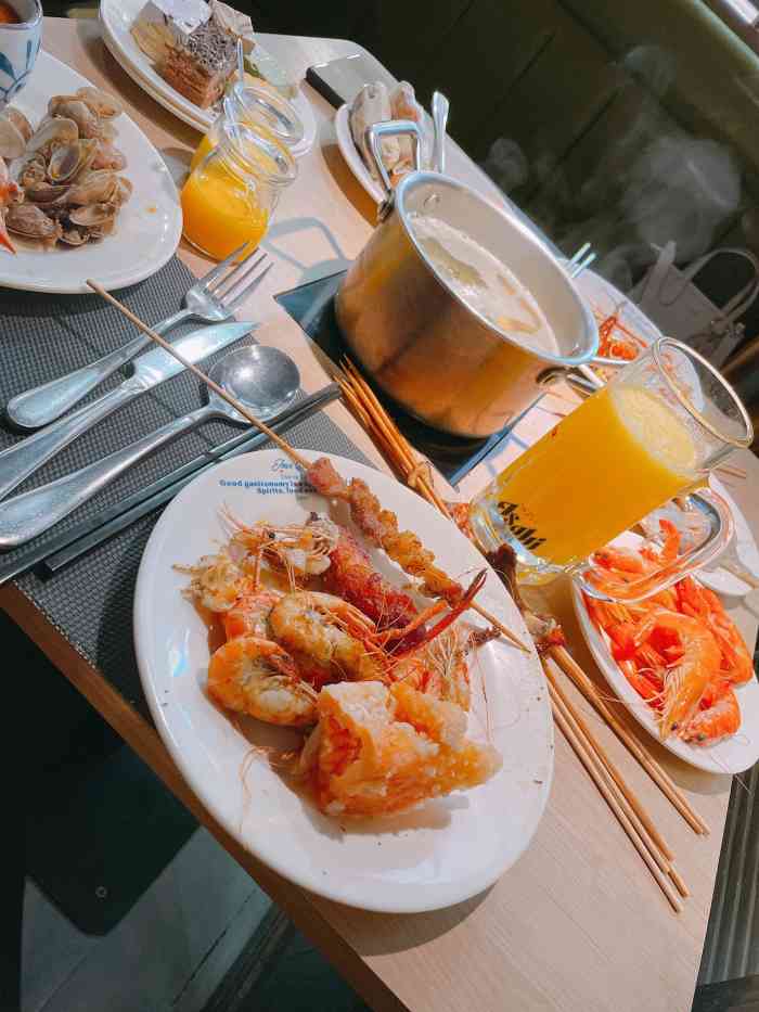 星伦多海鲜自助餐厅(常熟星光天地店)