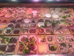 -尚品海鲜肥牛自助火锅(湖明店)