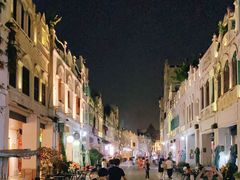 -海口骑楼小吃街