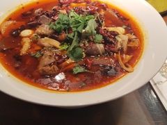 -川流不息·地道川菜·小龙虾(松东路店)