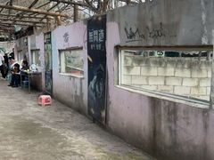 -东湖小天池真人CS彩弹野战基地