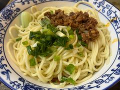 素椒杂酱面-老街杂酱面(东升街店)