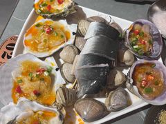 -围炉肉舍•炭烤活鳗•丹东海鲜烤肉(步行街店)