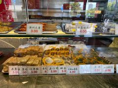 面包甜点陈列柜-四宜糕团店(南大街店)