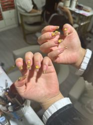 -瞧·享轻奢美甲美睫