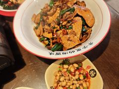 -富正毅三下锅·湘西韵味(天门山索道店)