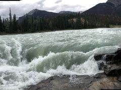 -阿萨巴斯卡瀑布观景点