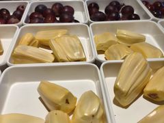 -涨巢·潮玩水疗局