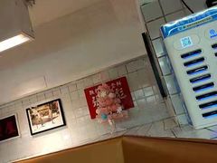 -新大咀港式茶餐厅(宝山万达店)