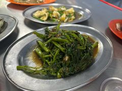 -黄亚华小食店(Jalan Alor)