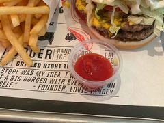-FATBURGER 特富客汉堡(外交公寓店)