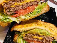 -The Habit Burger Grill 哈比特汉堡(复兴soho店)