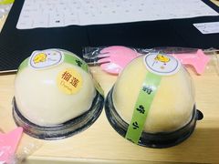-蜜蜂小象·榴莲千层蛋糕(时代汇11栋店)