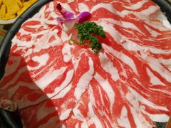 -老牌坊云南鱼豆花火锅(爱建店)
