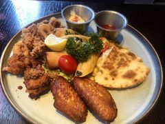 西班牙风味小食拼盘-bluefrog蓝蛙(恒隆广场店)